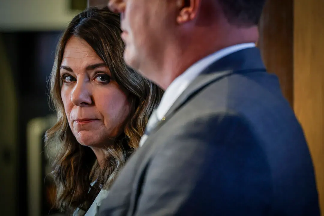 Alberta Premier Calls for Reciprocal Respect After Assembly of Treaty Chiefs Accuse Her of Treason