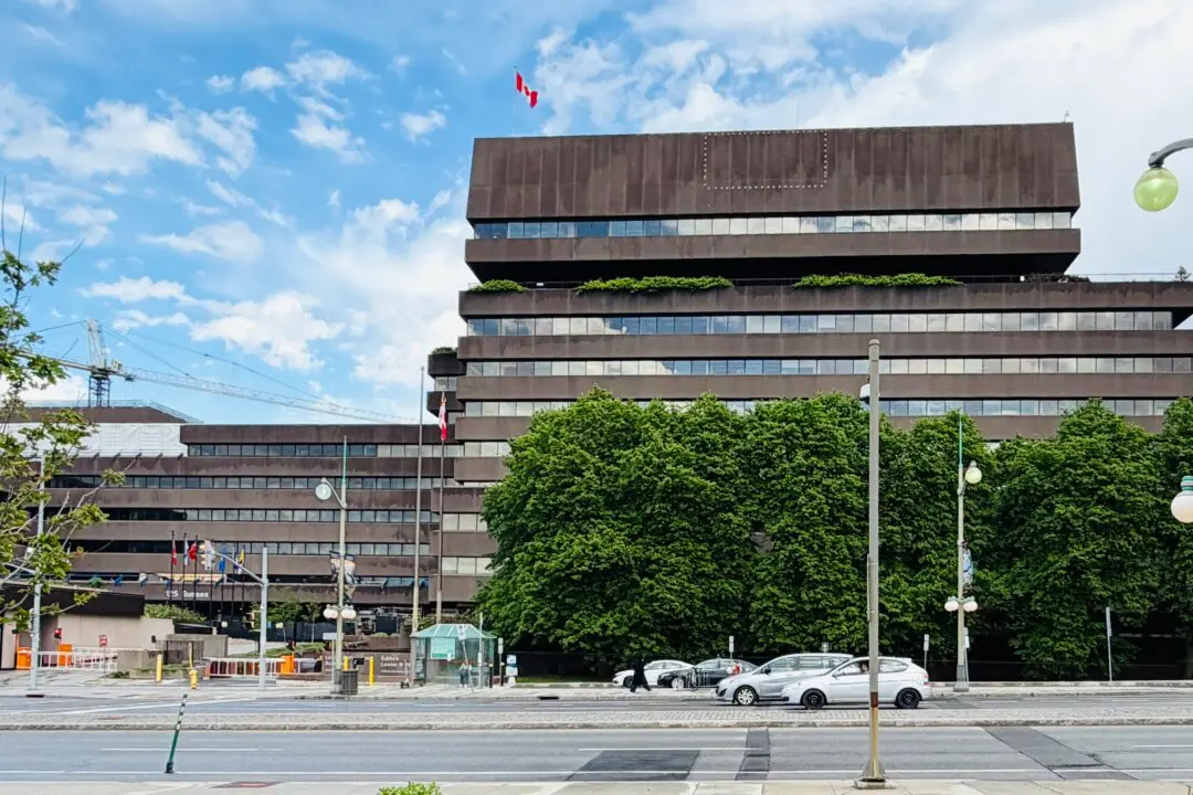 Canadian Government Loses Polish Court Case Related to COVID Vaccine Mandate