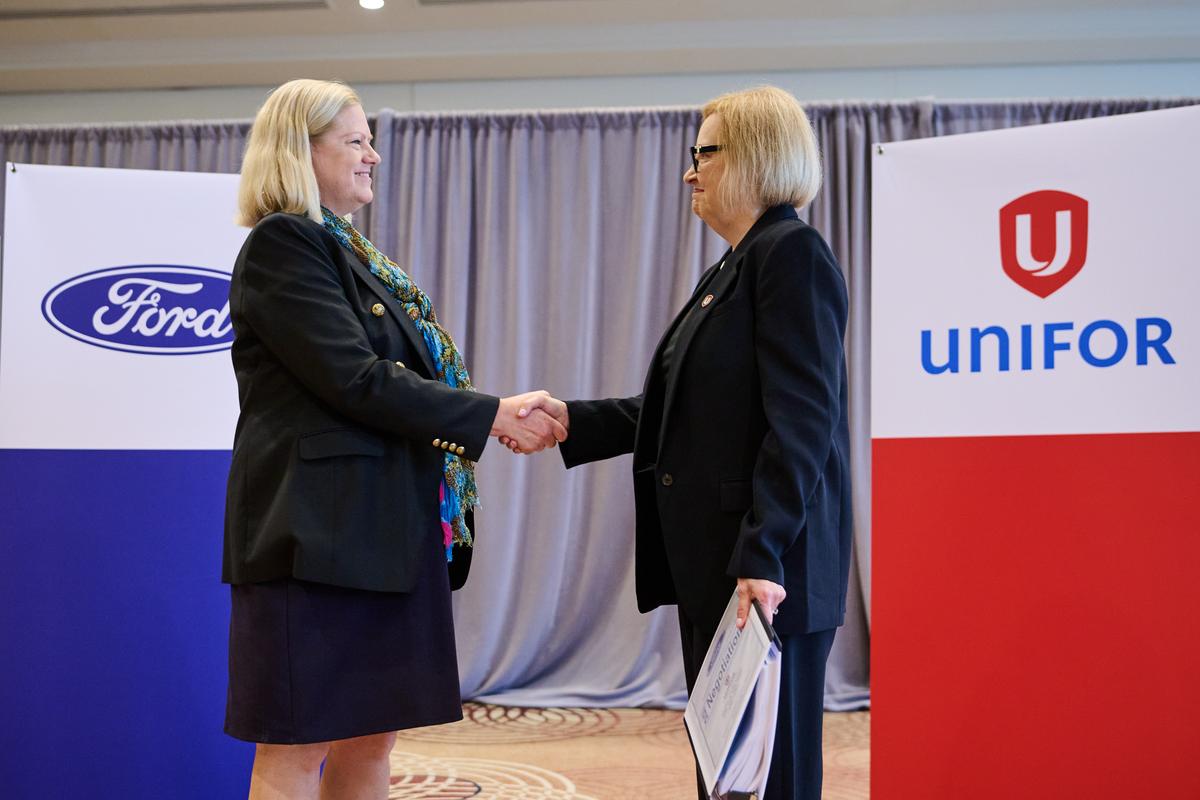 Ford, Autoworkers’ Union Kick Off Contract Talks as CUSMA Cloud Hangs Over Sector