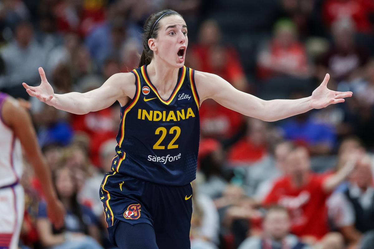 Caitlin Clark Blasts Referees for ‘Ridiculous’ Technical Foul for Clapping
