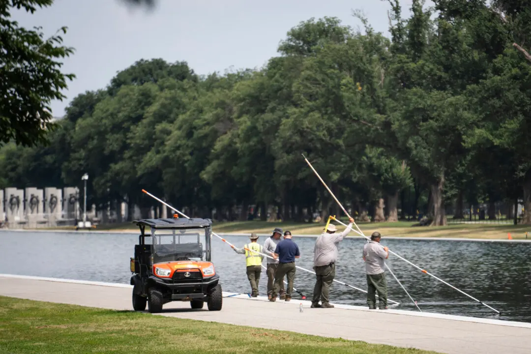 Justice Department Drops Reflecting Pool Case Against Former Olympian