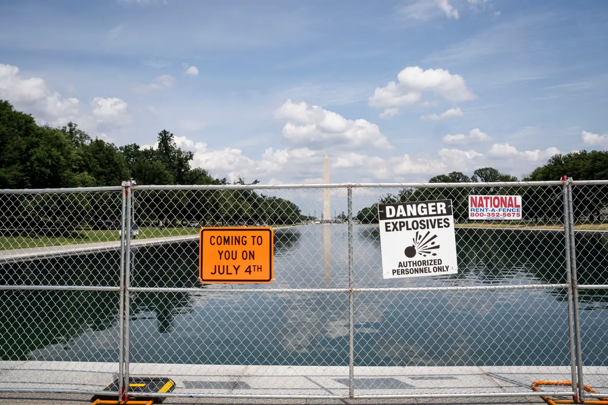 Trump Says Reflecting Pool Damage Will Be Fixed After July 4