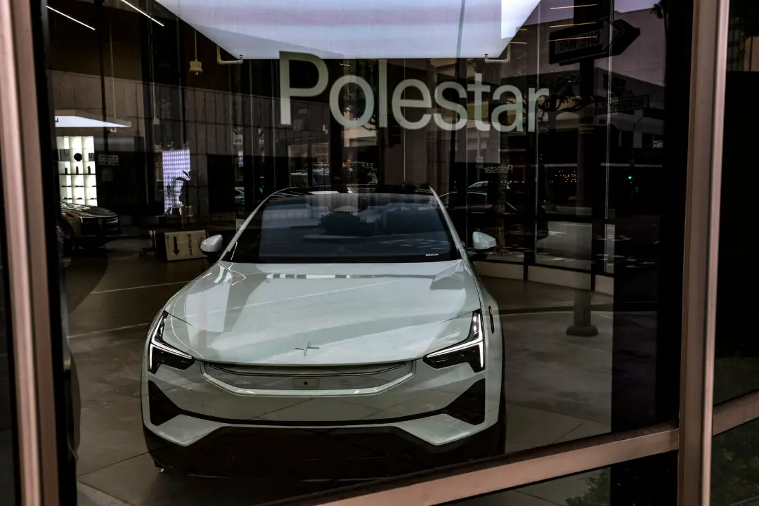 Senate Panel to Vote on Bill Tightening Ban on Chinese-Connected Vehicles