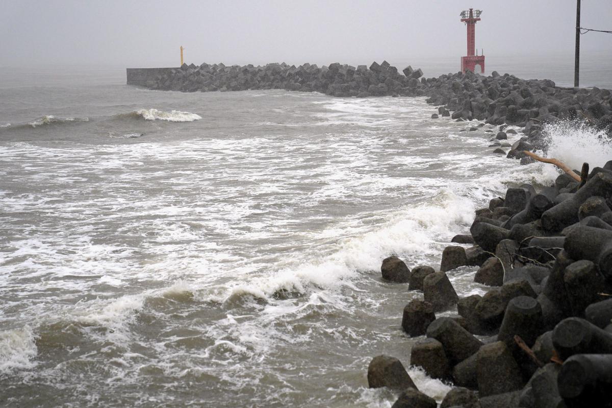 2 Tropical Storms Pound Japan With Floods and Landslides, Killing 1