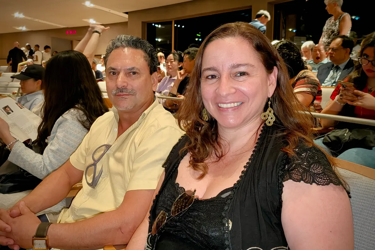 Couple From Colombia Impressed With Traditional Chinese Culture at Shen Yun