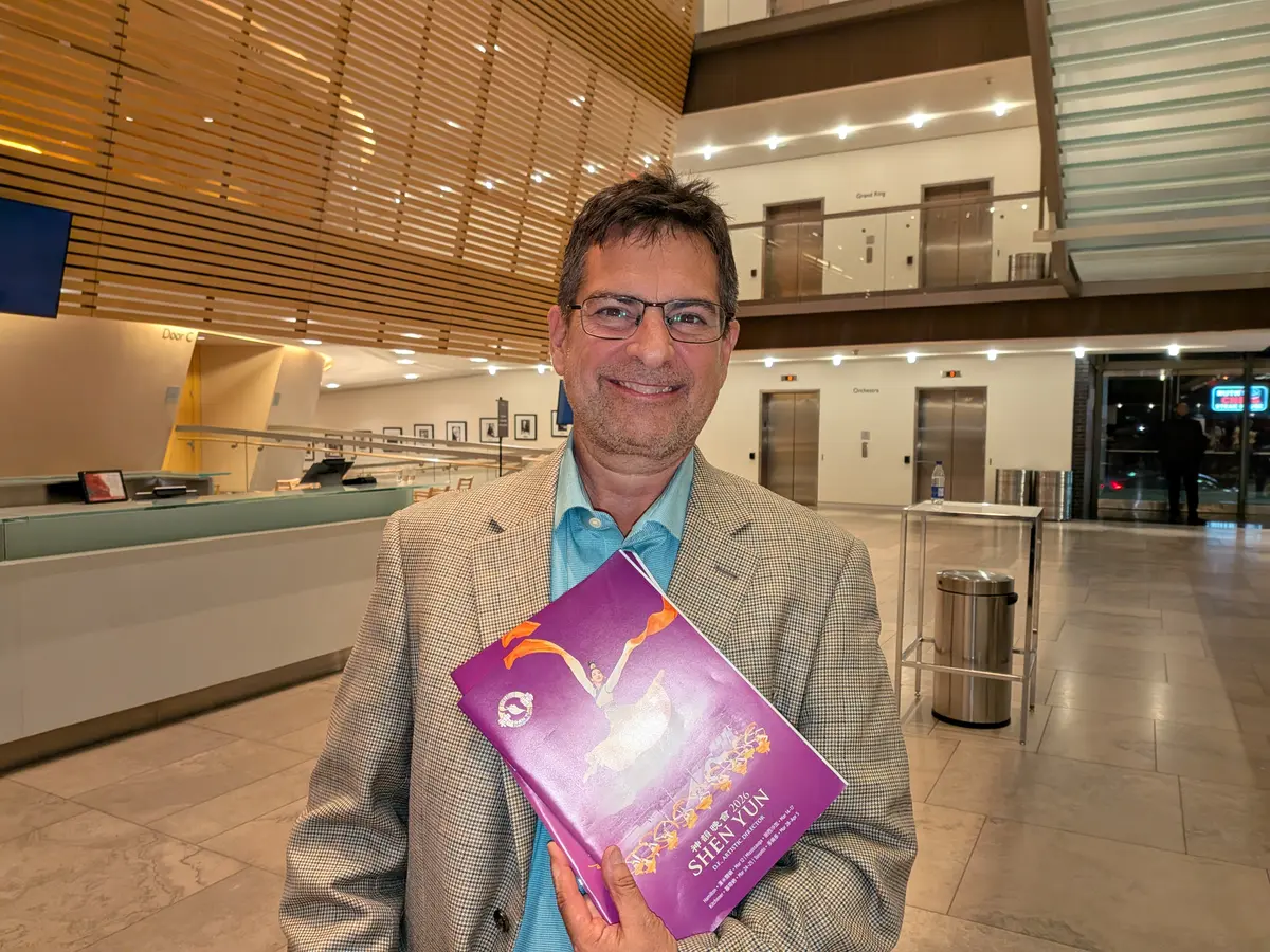 Media CEO Says Shen Yun ‘Uplifting’ in Difficult Times