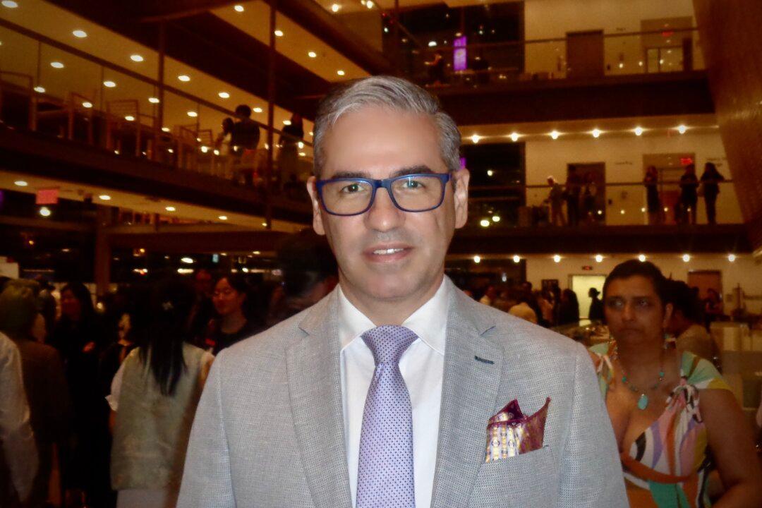 Human Rights Advocate: Shen Yun ‘Protects Chinese Culture and Humanity’