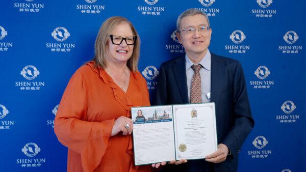 Canadian MPs Honor Shen Yun’s Toronto Return With Proclamations