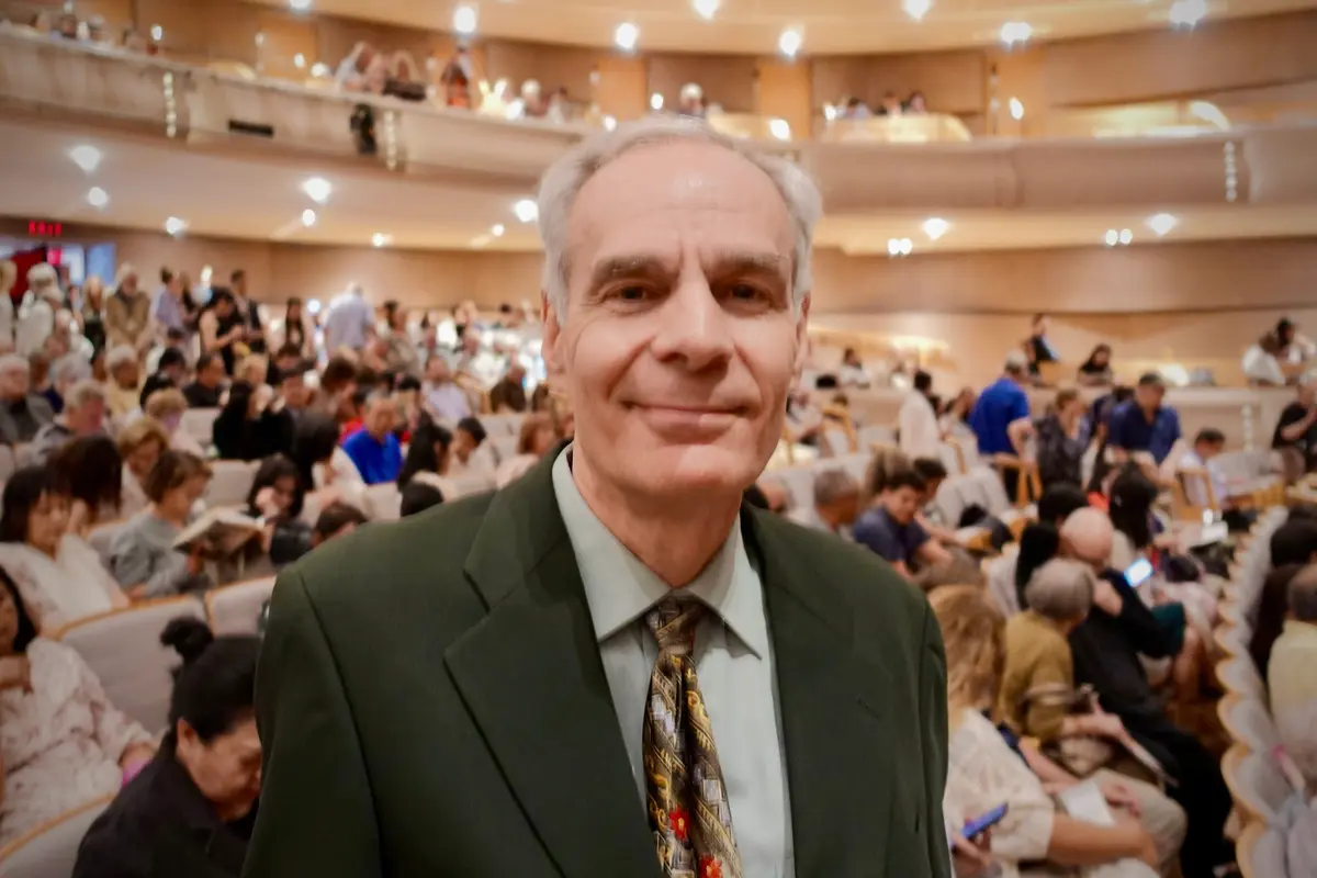 Film Screenwriter Says ‘It’s Hard Not to Gush’ About Shen Yun