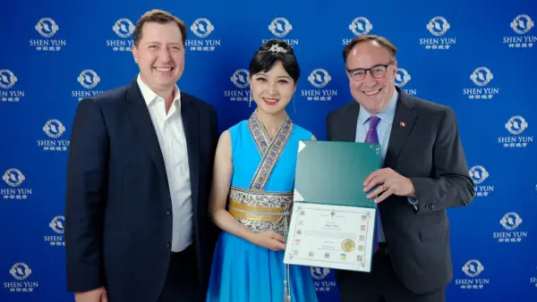 ‘We Can’t Succumb’ to Repression: Canadian MPs Applaud Shen Yun’s Return to Toronto