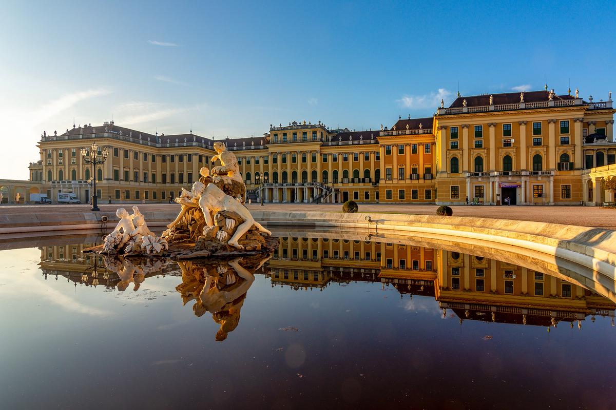 Schönbrunn Palace, the Habsburgs' summer residence, is a Baroque palace surrounded by formal gardens, fountains, sculptures, and walking paths. (Mistervlad/Shutterstock)
