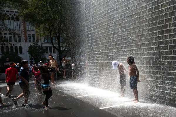 Record Heatwave Hits Much of U.S.; SCOTUS Blocks Trump’s Order on Birthright Citizenship | NTD Good Morning (July 1)