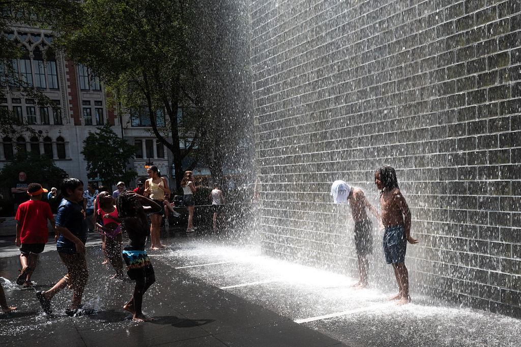 Record Heatwave Hits Much of US; SCOTUS Blocks Trump’s Order on Birthright Citizenship | NTD Good Morning (July 1)