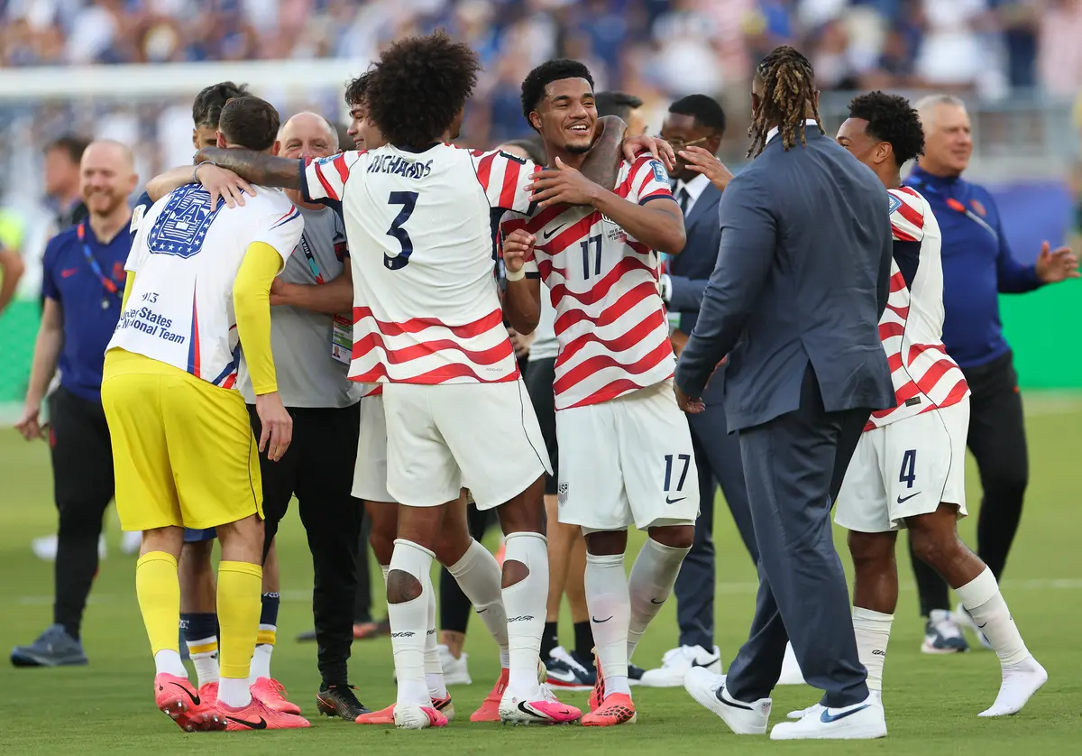 USA Overcomes Controversial Red Card in 2–0 World Cup Knockout Win Over Bosnia and Herzegovina