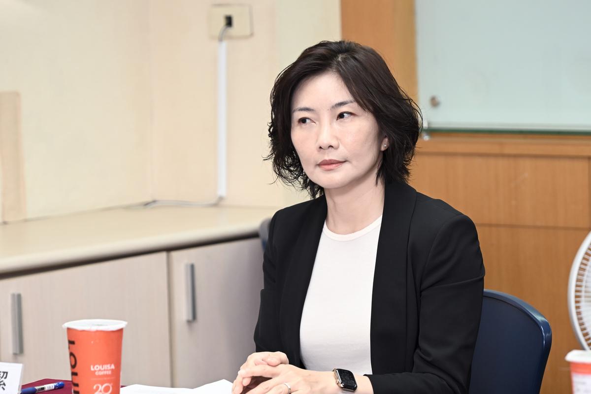 Chen Yu-jie, an associate research professor at Academia Sinica’s Institutum Iurisprudentiae, attends a forum hosted by the Asia-Pacific Elite Interchange Association in Taipei, Taiwan, on July 1, 2026. (Sung Pi-lung/The Epoch Times)