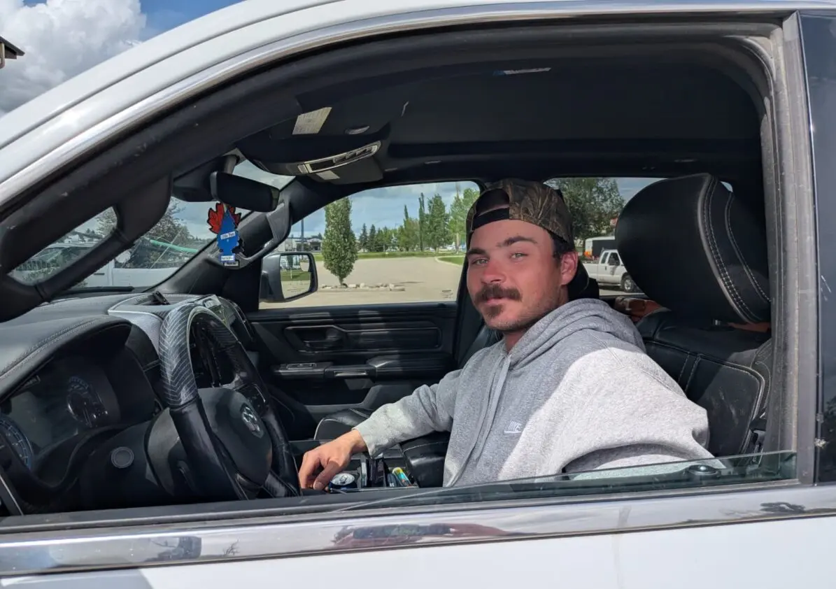 Kane Orlowski, who works in the oil and gas sector and is shown here in Drayton Valley, Alta., says Alberta would have a better economic future if it separates from Canada. (Paul Rowan Brian/The Epoch Times)