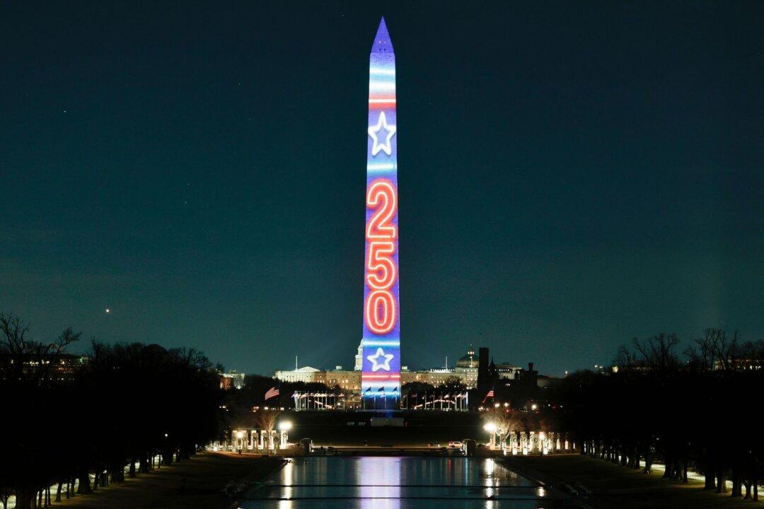 Washington Monument Projections for Freedom 250