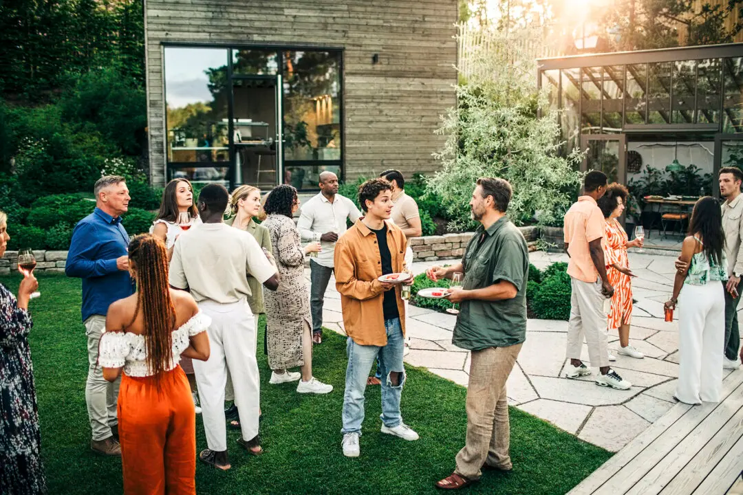 An Introvert’s Guide to Surviving and Thriving at Social Gatherings