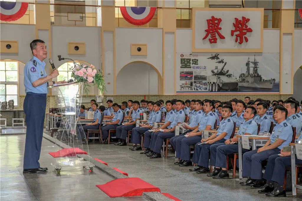 Taiwan Restores ‘Anti-Communist’ Training for New Officers as China Threats Mount