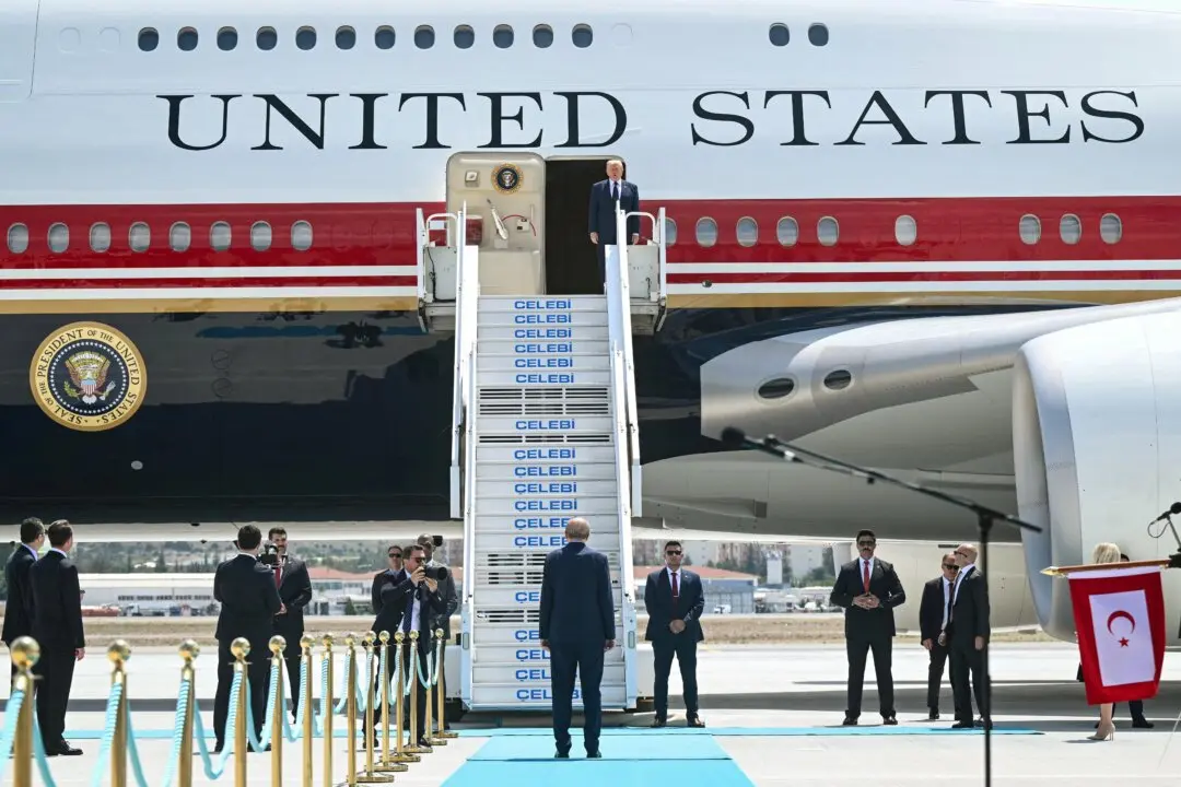Trump Arrives in Ankara to Meet With NATO Allies