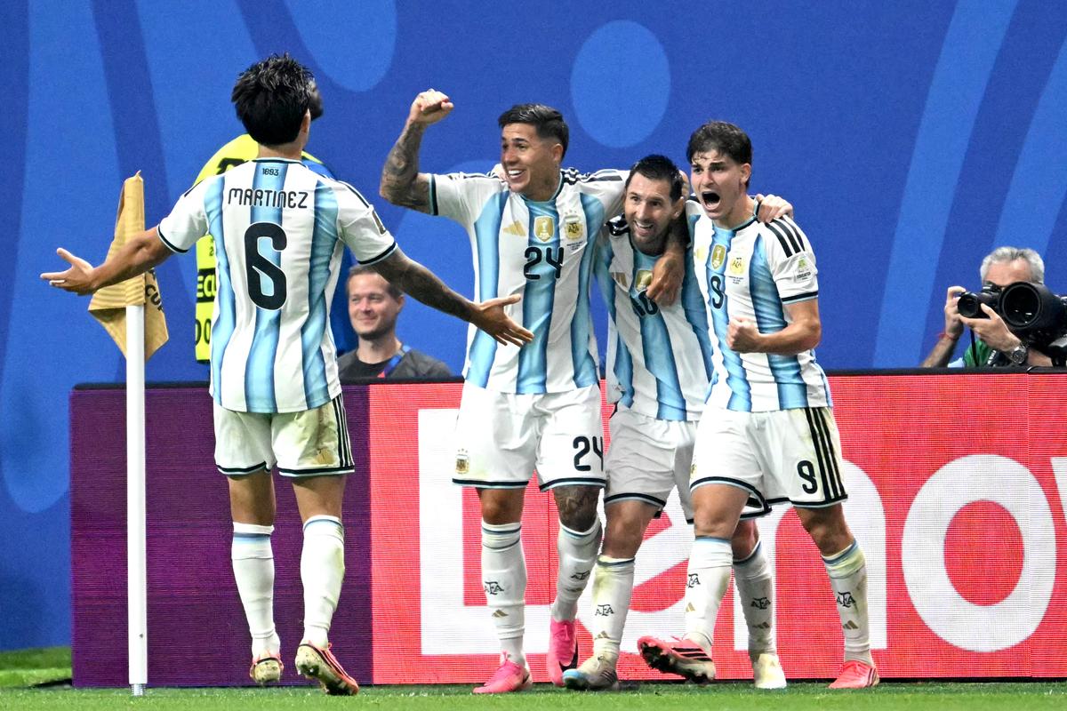 Argentina Comes Back to Beat Egypt 3–2 to Reach World Cup Quarterfinal