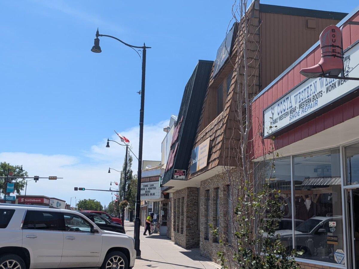 The town of Olds, Alta., has about 9,000 residents and is roughly 100 kilometres north of Calgary. (Paul Rowan Brian/The Epoch Times)