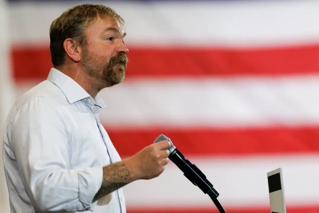 Platner Ends US Senate Campaign Ahead of Deadline to Replace Him