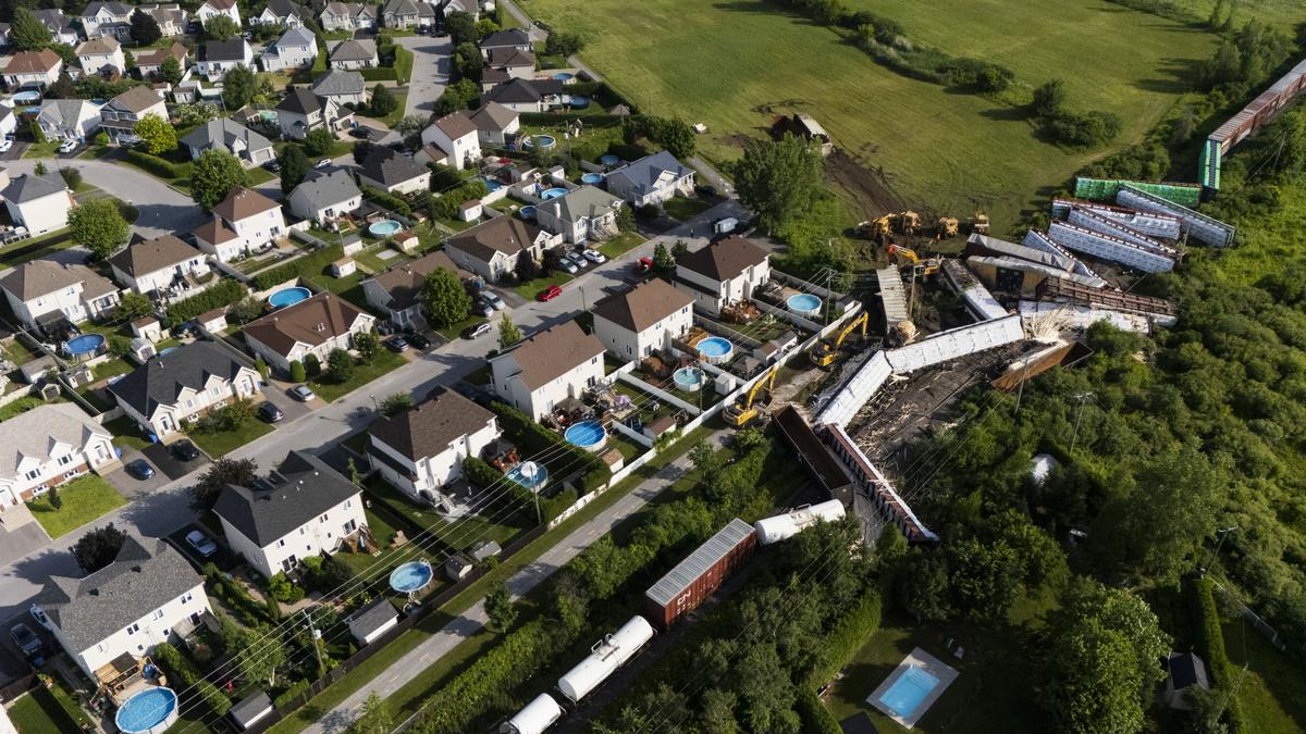 CN Rail Says Safety Is Top Priority as Service Resumes After Quebec Train Derailment