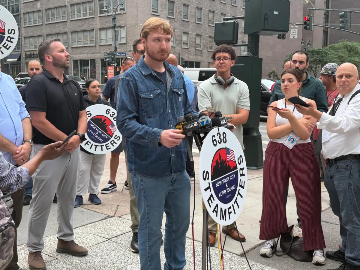 Steamfitters Local 638 shop steward Sean Dow at a press conference at 42nd Street and 2nd Avenue in New York City on July 9, 2026. (Juliette Fairley/The Epoch Times)