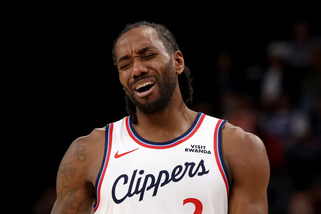 Kawhi Leonard Trade on Hold as NBA Investigates Whether Clippers Circumvented Salary Cap