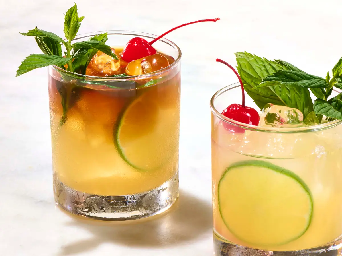 I’m Making This Tropical Cocktail Every Weekend This Summer
