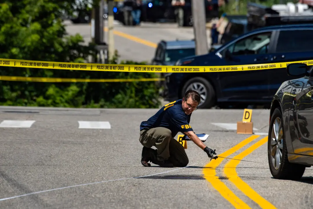 Trump Says ICE Should Resume Traffic Stops After Deadly Maine Encounter