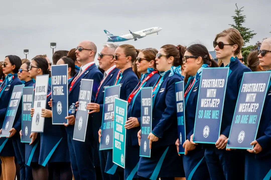 WestJet Flight Attendants Approve Strike Mandate