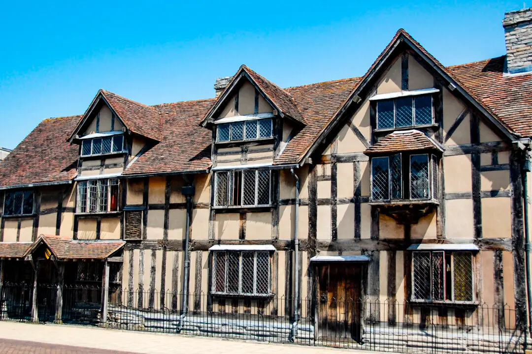 Stratford-Upon-Avon: To See or Not to See?