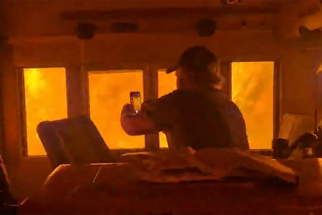 Town Site of Boston Bar, BC, Ordered to Evacuate as Wildfire Flares