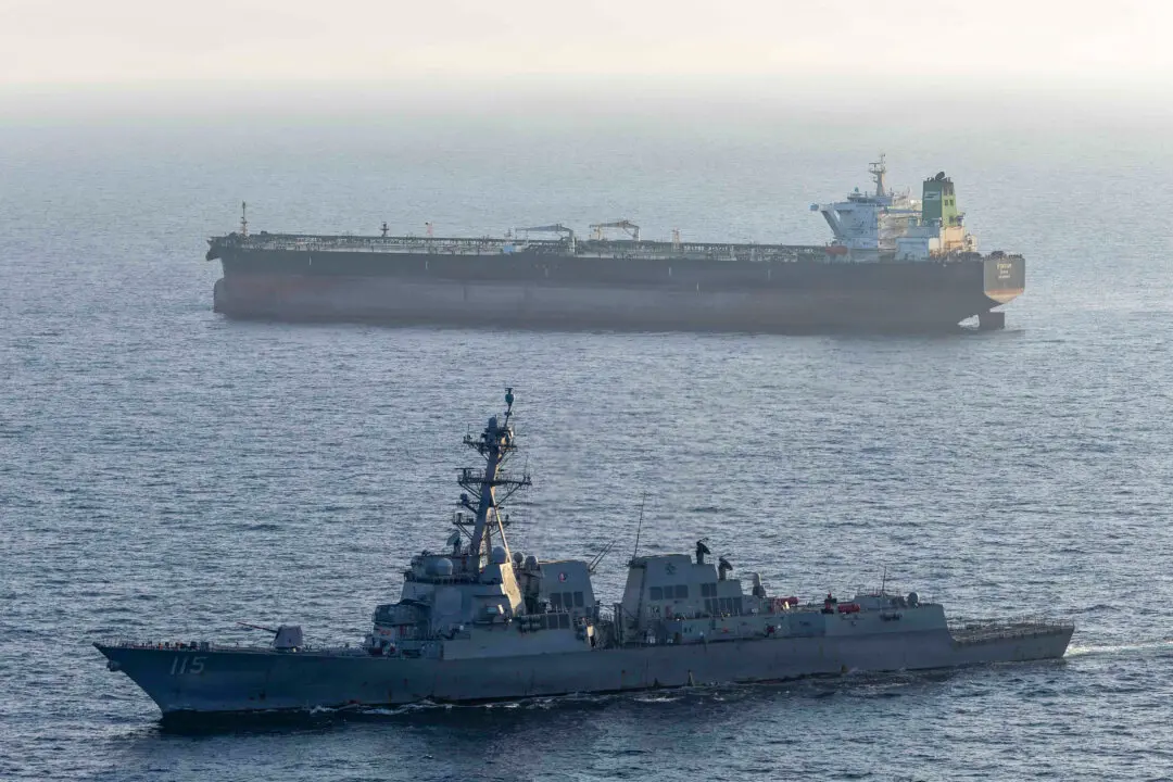 Iran Threatens Regional Infrastructure if US Attacks Its Power Plants, Bridges