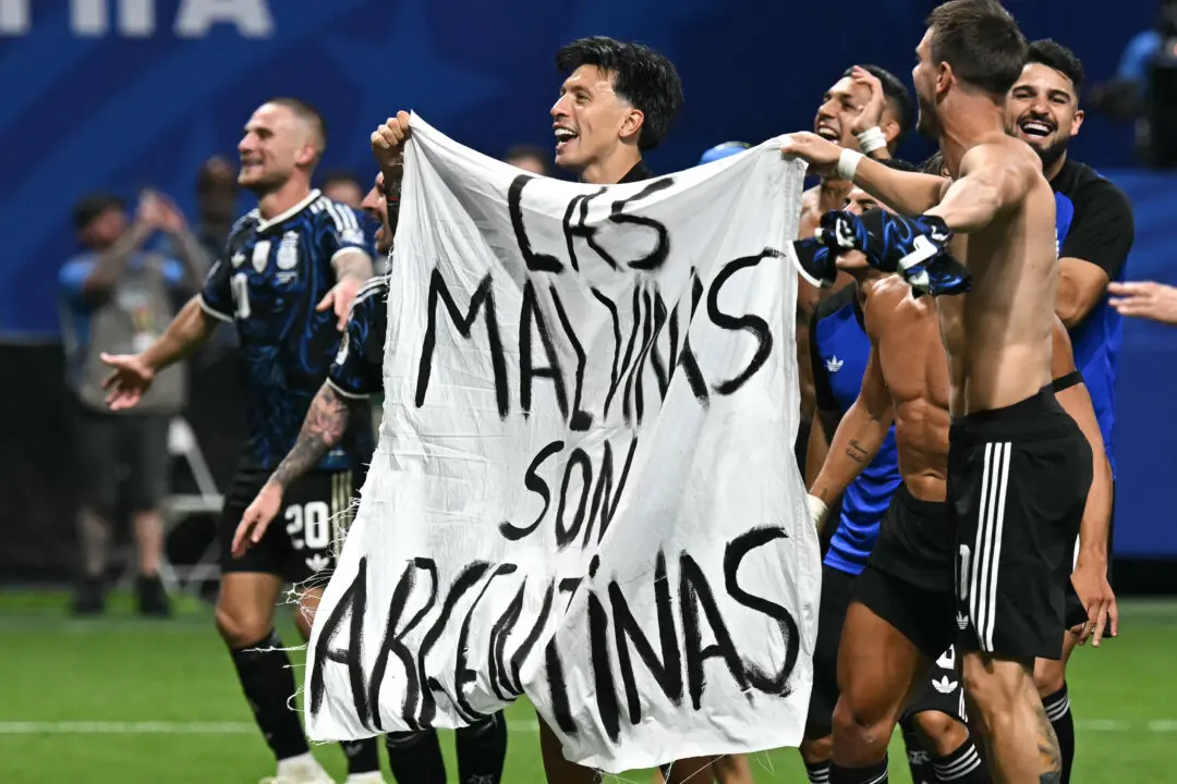 UK Demands FIFA Probe Over Argentina’s Display of Falklands Banner at World Cup