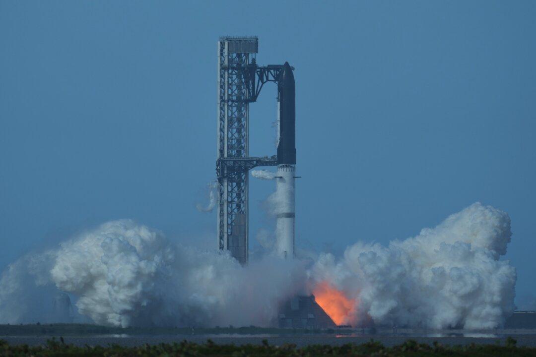 SpaceX Starship Launch Aborted on the Pad at the Last Moment
