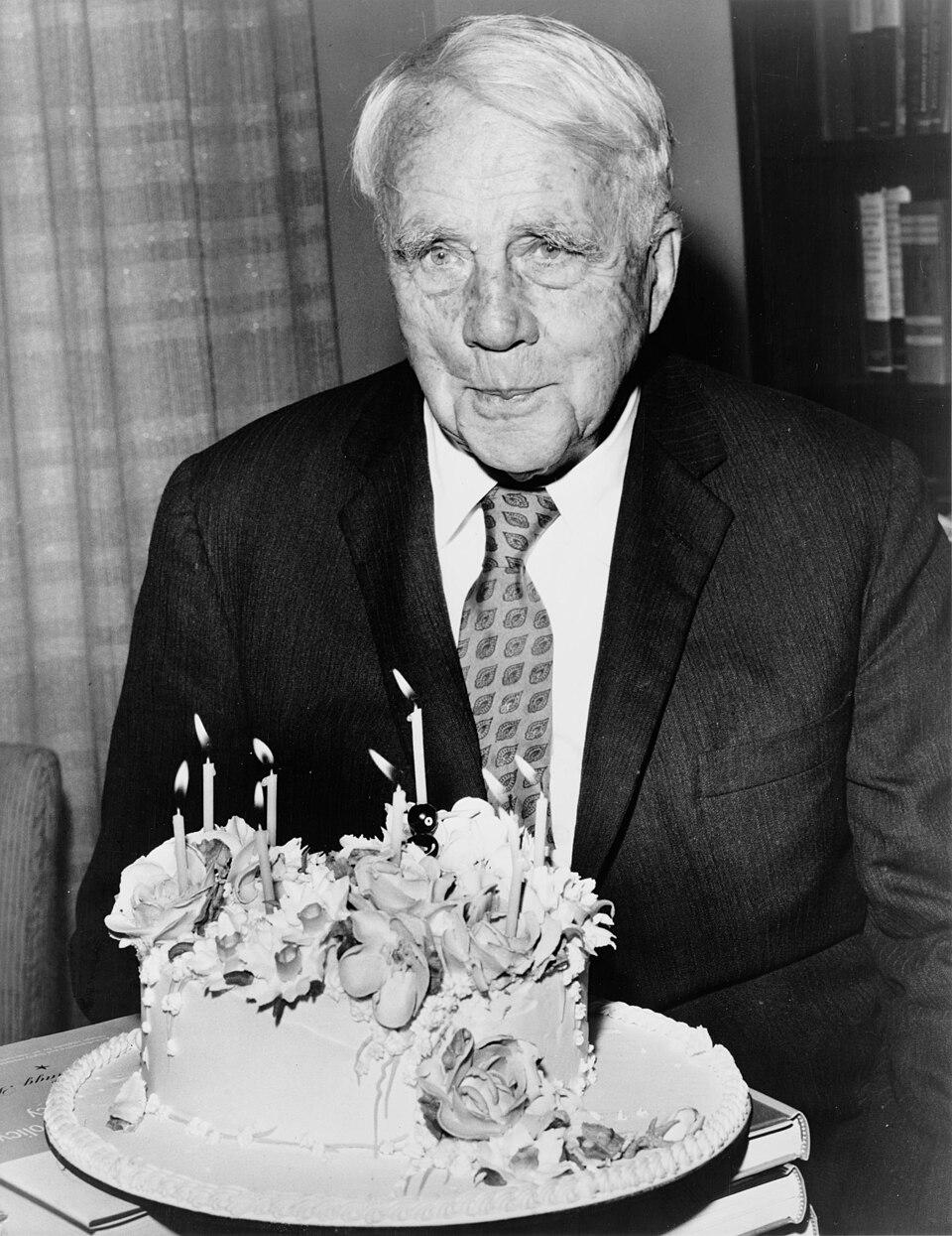 Robert Frost on his 85th birthday, 1959. (Public Domain)