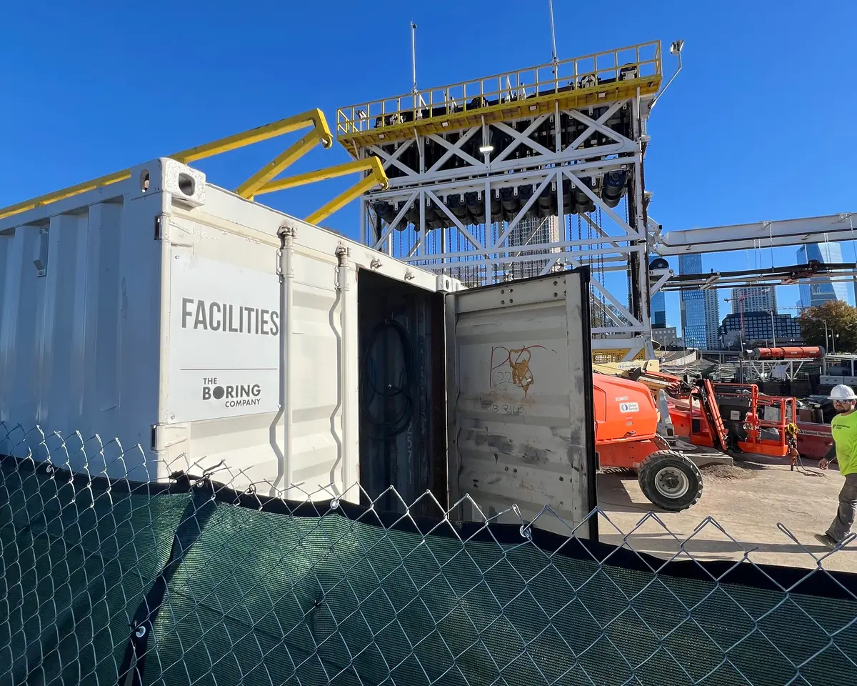 Construction for Elon Musk’s Music City Loop was underway near the Tennessee State Capitol building in Nashville, Tenn., on Nov. 26, 2025. (Jacki Thrapp/The Epoch Times)
