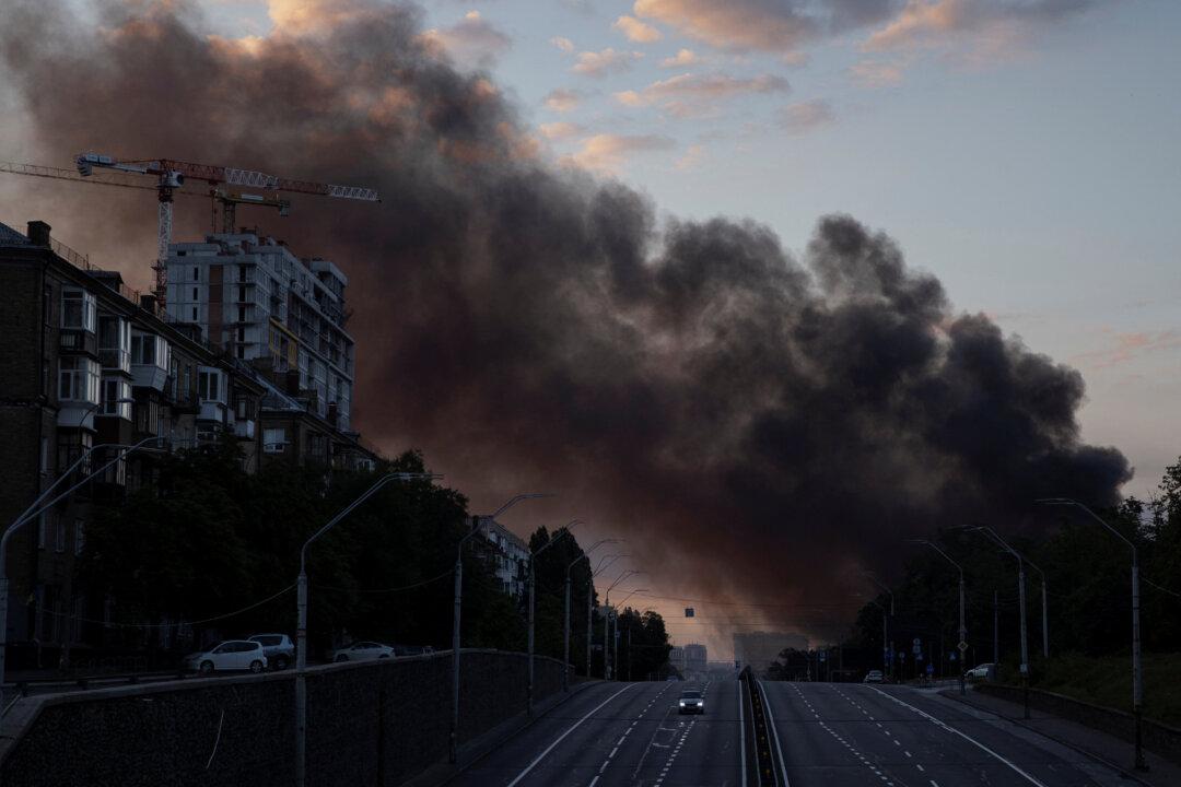 Russia Pounds Kyiv in Major Ballistic Missile Attack