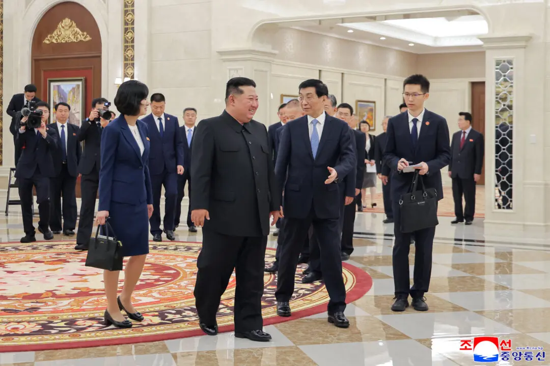 Xi’s Top Advisor Visited Pyongyang to Meet Kim Jong Un for Closer Relations Amid Geopolitical Tensions