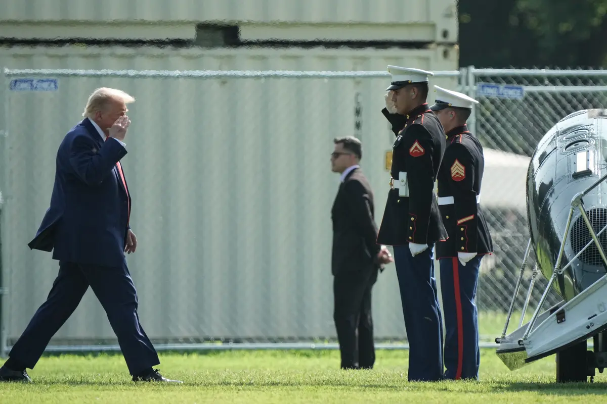 Trump Attends Dignified Transfer of US Soldiers Killed in Iranian Strikes