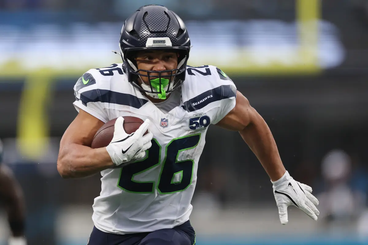 Seahawks Down 2 Key Players Entering Training Camp