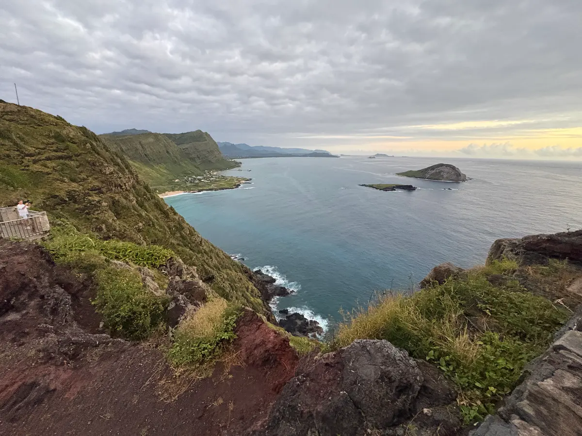 The view from the observation deck at Makapu'u Lighthouse is a panorama of volcanic islands and cliffs. (Deena Bouknight)