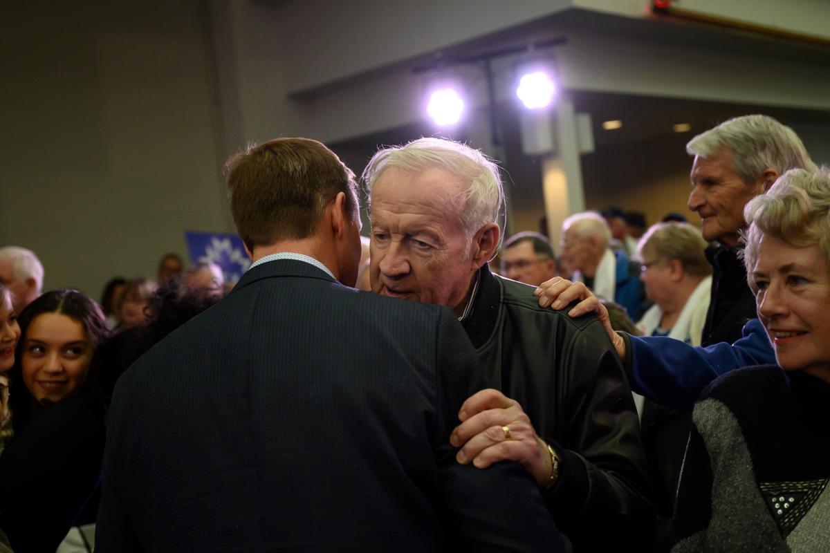 Elmer MacKay, Longtime Progressive Conservative MP for Nova Scotia, Dead at 89