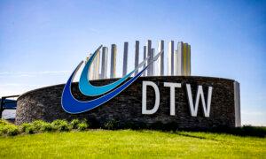 US Officers Caught Courier Smuggling Virus From China: DHS Documents