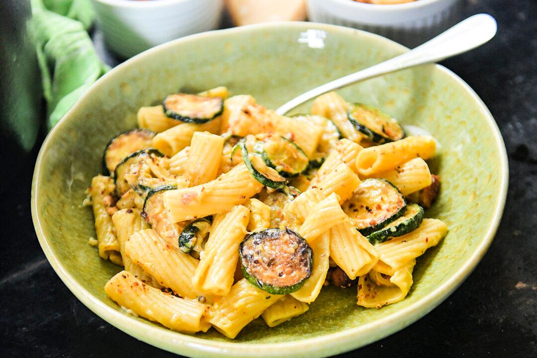 Got Zucchini? Make Summer Carbonara With Lemony Bread Crumbs