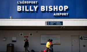 Queen’s Park Says Ottawa Gave In to ‘Fringe Group’ Demands on Airport Expansion Dispute