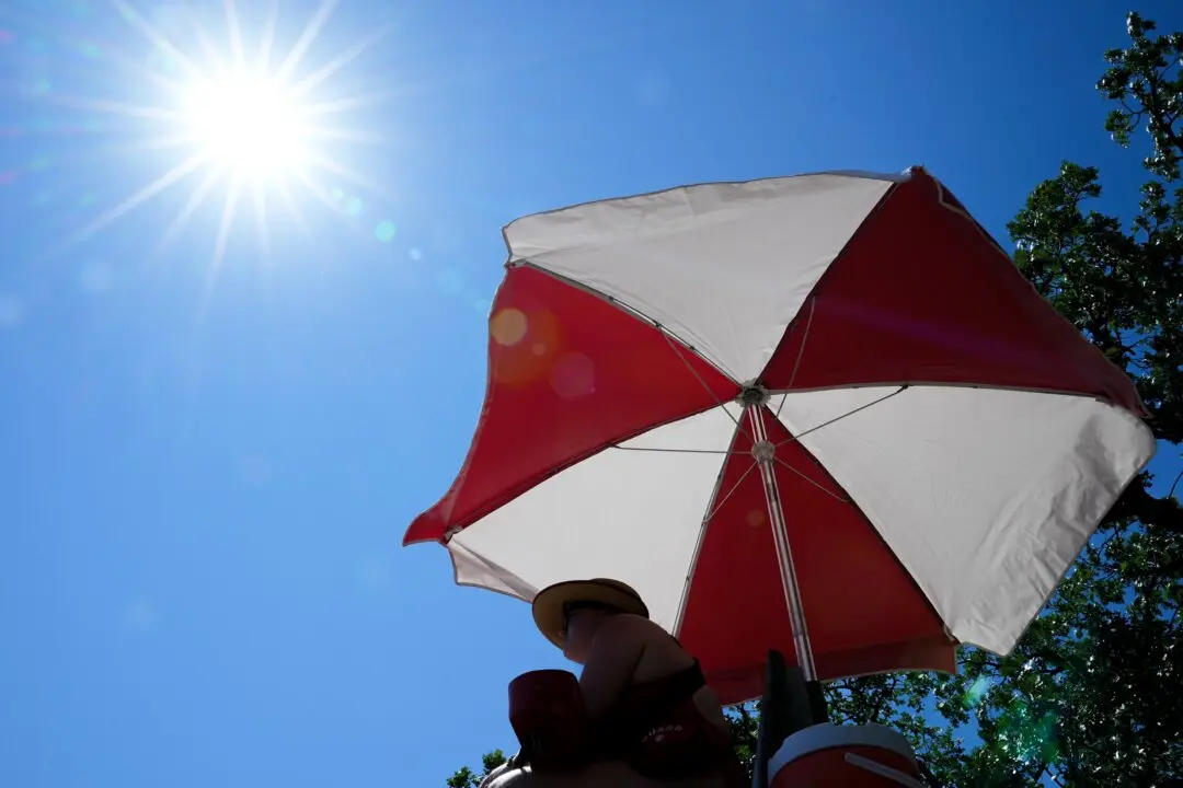 Sweltering Heat Wave Grips Central and Southern US for 2nd Straight Day